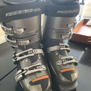 ROSSIGNOL Ski Boots SZ 22.5-23.5